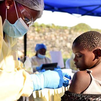 La OMS declara el brote de ébola en el Congo emergencia internacional