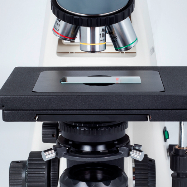 MICROSCOPIO METALÚRGICO MOTIC - BA310MET-T BINOCULAR